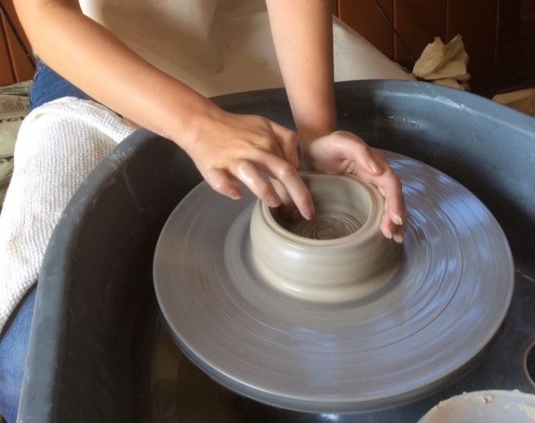 img_201810191625012_pottery making.jpg